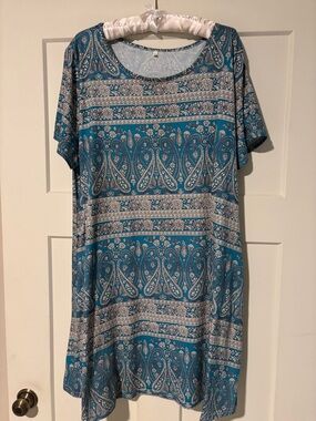 BUNDLE & SAVE! Women’s Teal Paisley Short-Sleeve Dress